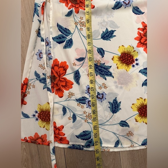 NY & Co Floral Halter Maxi Dress - Picture 5 of 5